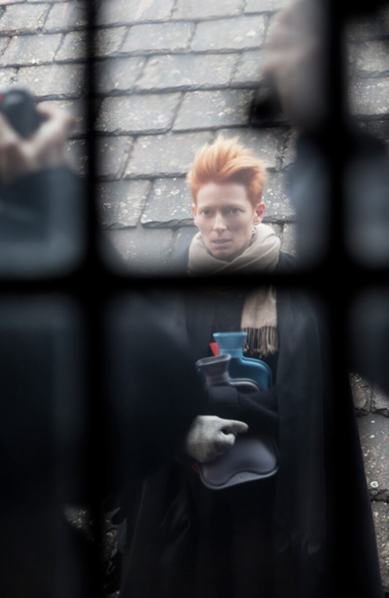 galleries/2010/09/21/tilda-swinton-uncensored/tilda-swinton-4-1_stdfdh