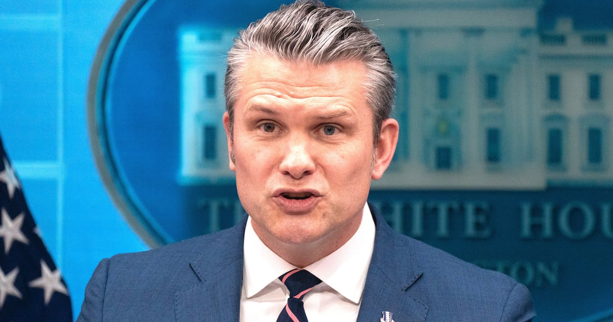 Pentagon Pete Cites Fake ‘Pulp Fiction’ Bible Verse in Bonkers Prayer Meeting