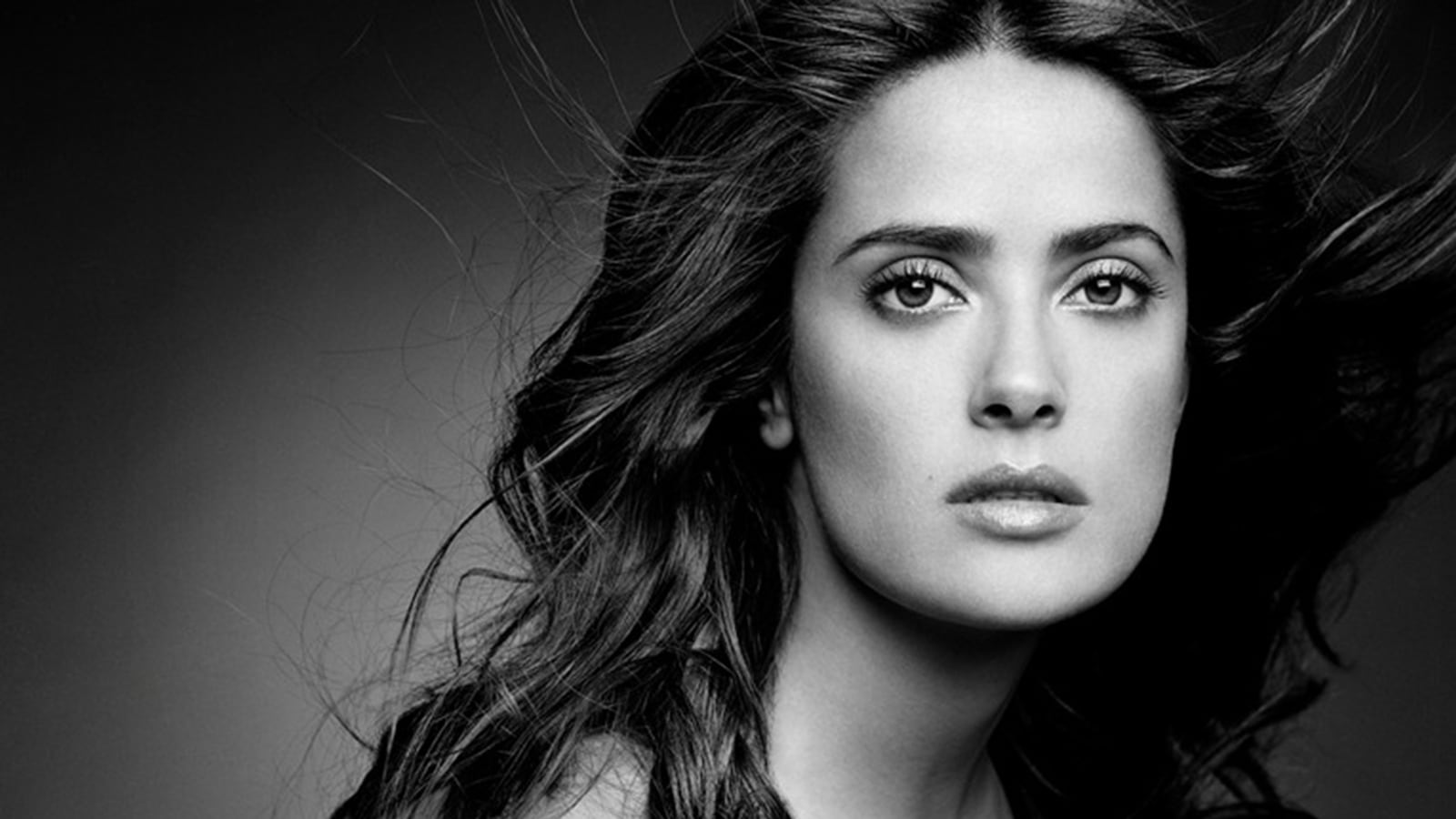 articles/2015/09/18/salma-hayek-on-donald-trump-and-the-gop-america-is-not-a-reality-show/150917-yamato-salma-hayek-tease_v3pwmd