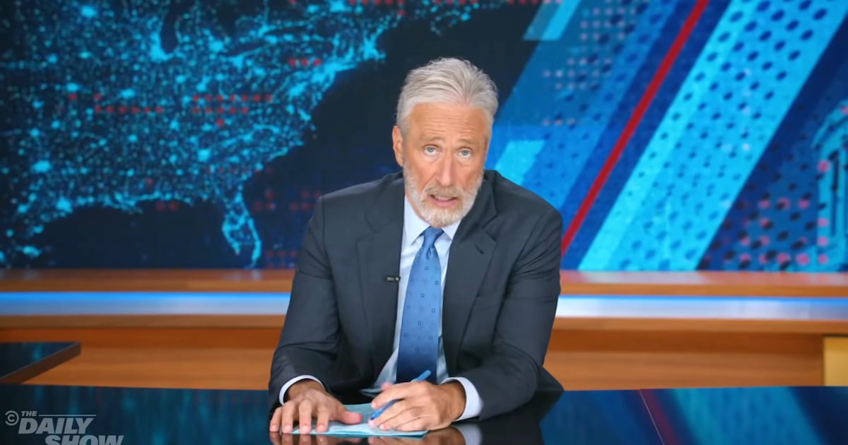 Jon Stewart kritisiert Donald Trumps Prahlereien über seine „kognitiven“ ...