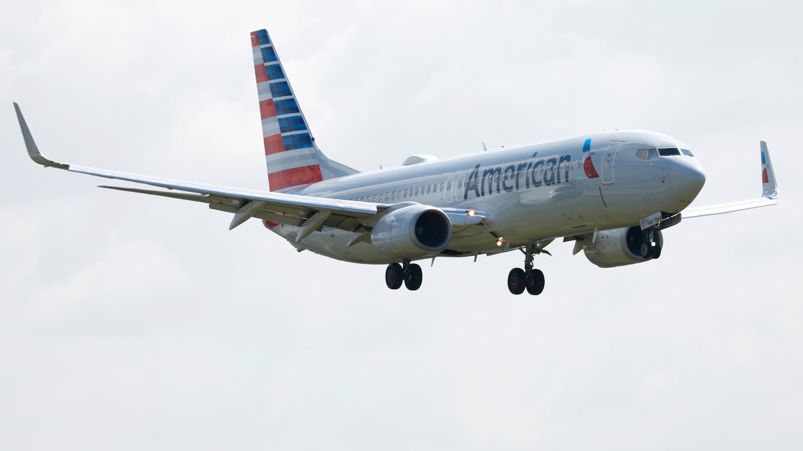 LOS ANGELES, CALIFORNIA - MARCH 28: An American Airlines Boeing 737 airplane arrives at Los Angeles International Airport from Phoenix on March 28, 2025 in Los Angeles, California. (Photo by Kevin Carter/Getty Images)