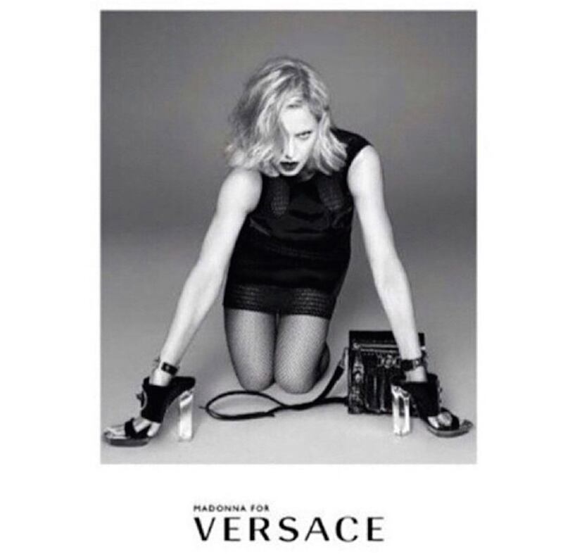 galleries/2016/02/03/how-fashion-got-older-and-wiser/10203-celeb-models5_pvawim