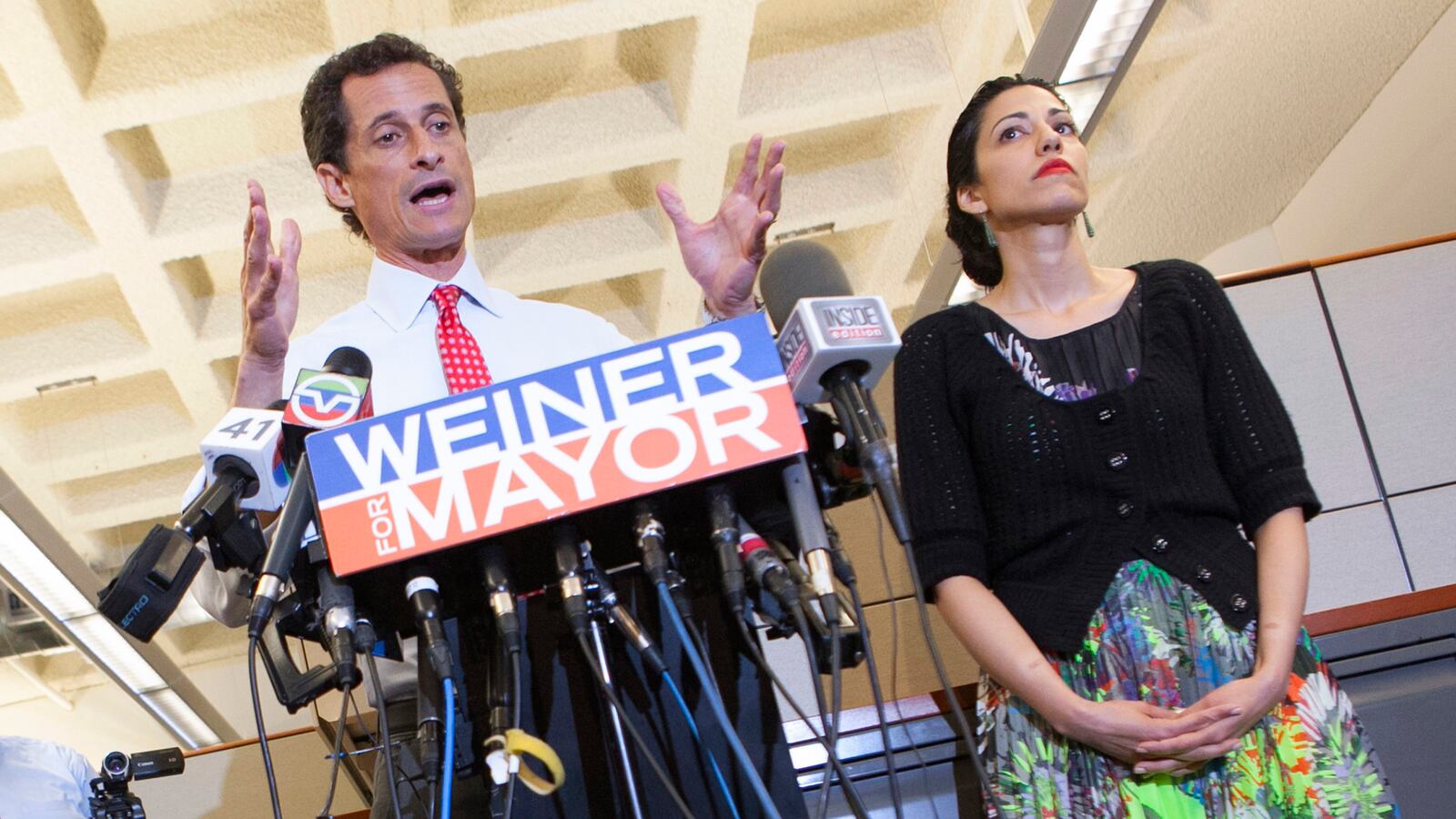 articles/2013/07/29/anthony-weiner-s-incredibly-shrinking-campaign-for-new-york-city-mayor/130729-weiner-campaign-freedlander-tease-new_leg3c2