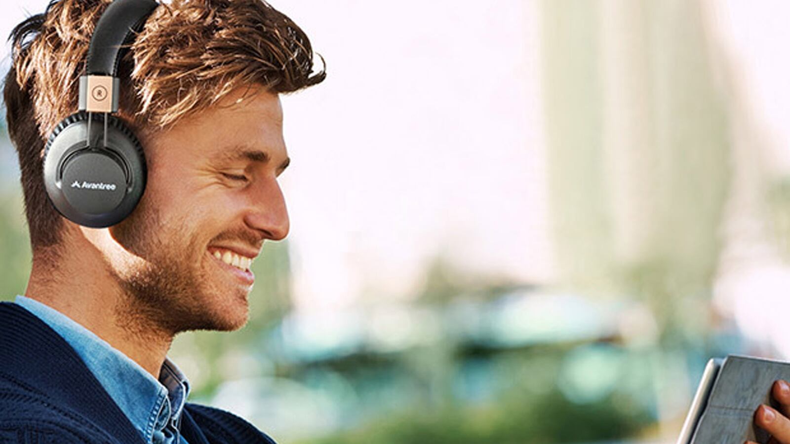 20170911_Avantree_AptX_Bluetooth_Headphones_hero_image_zhtyig