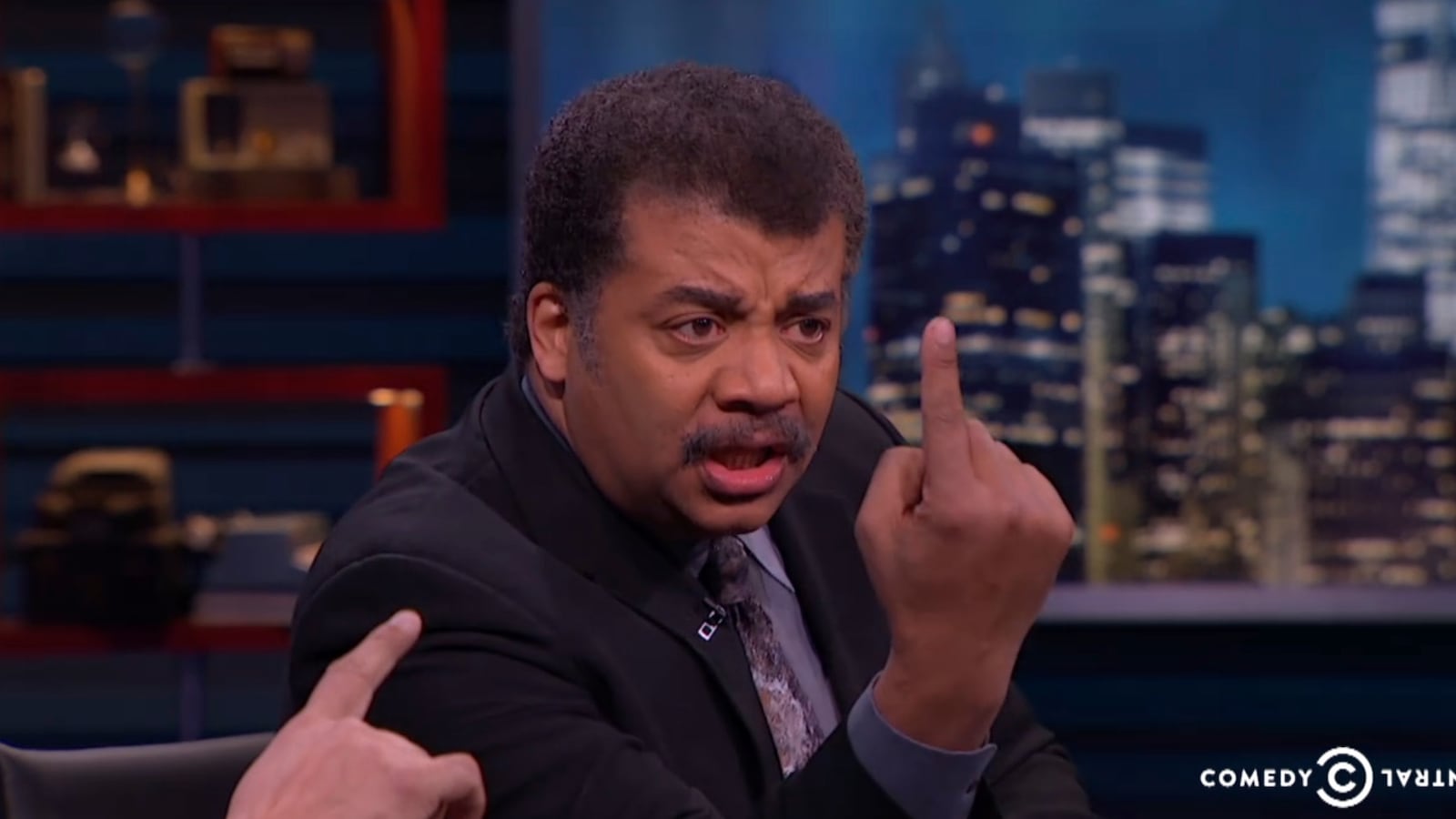 articles/2015/04/17/neil-degrasse-tyson-debunks-alien-rectal-probing/neil-degrasse-tyson-debunks-alien-rectal-probing-image_n07l1a