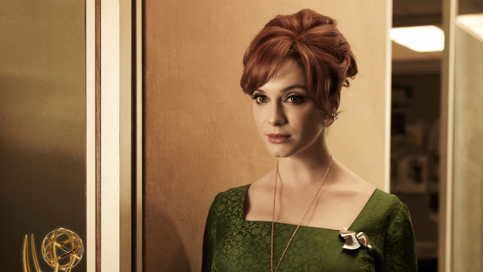 articles/2012/08/08/mad-men-matthew-weiner-and-christina-hendricks-dissect-5-scenes-from-the-other-woman/mad-men-other-woman-part-2-teaser_odoliw