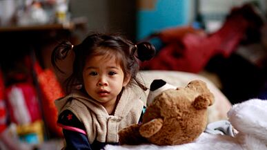 articles/2011/03/26/japans-tsunami-where-will-the-orphans-go/dokoupil-japan-babies_168555_qlhpck