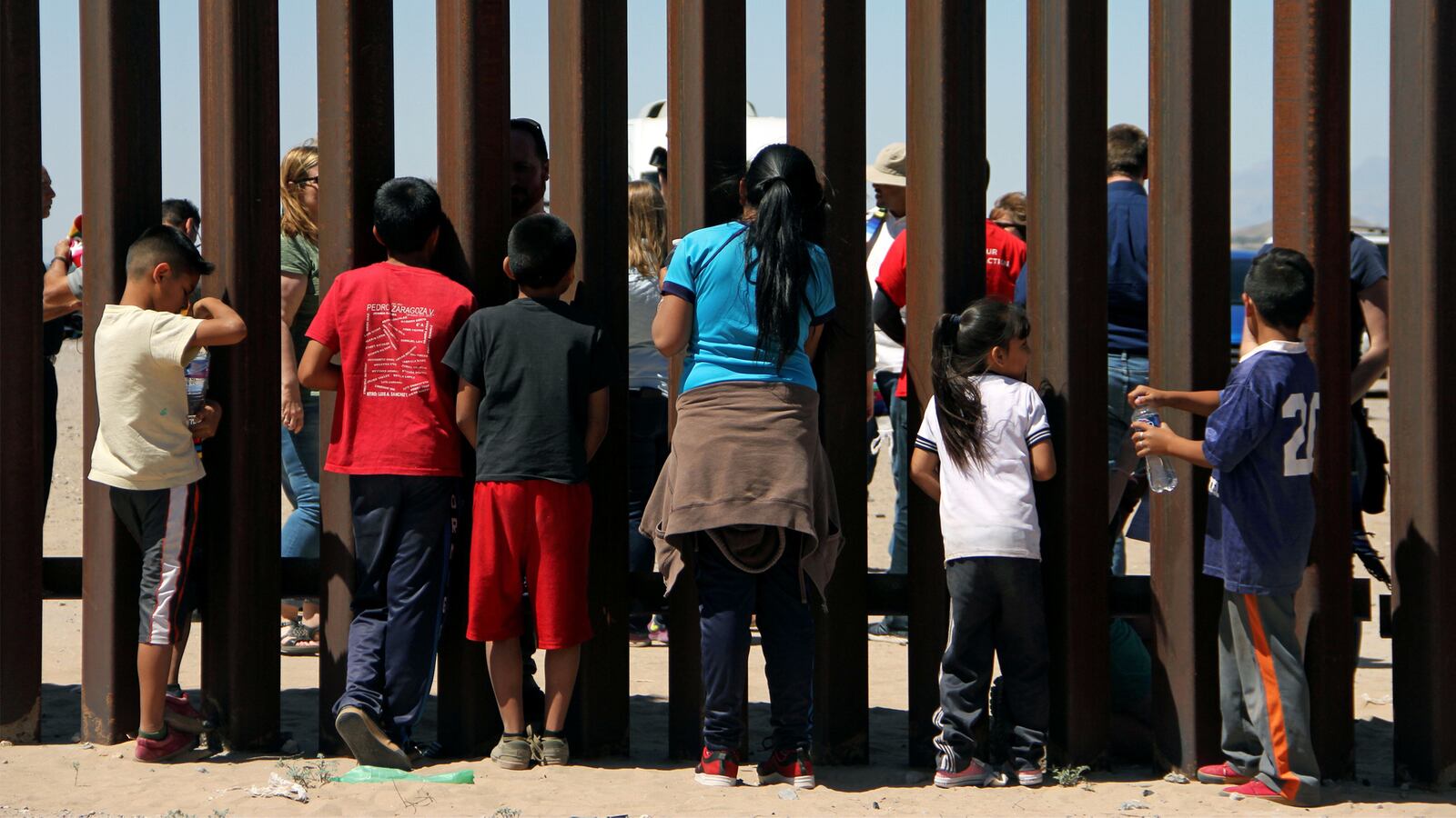 190108-Banco-DHS-Border-tease_kacxqy