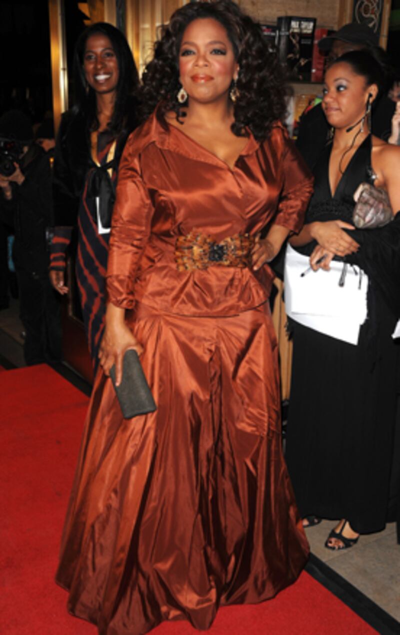 galleries/2009/05/19/fat-wars/fat-wars---oprah_pcd6py