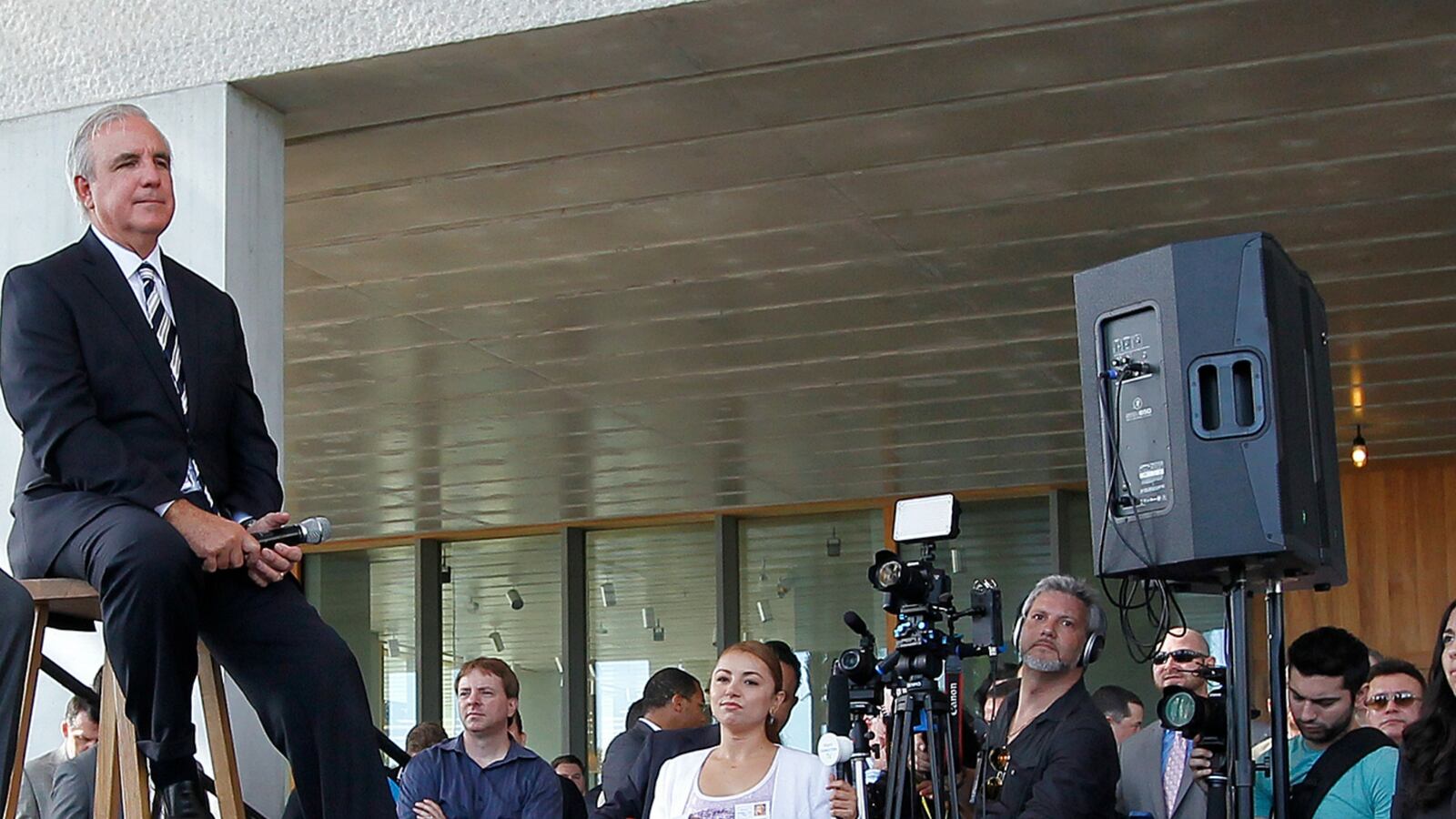 cheats/2017/01/26/miami-dade-mayor-no-more-sanctuary-status-here/170126-mayor-gimenez-cheat_rznvlx