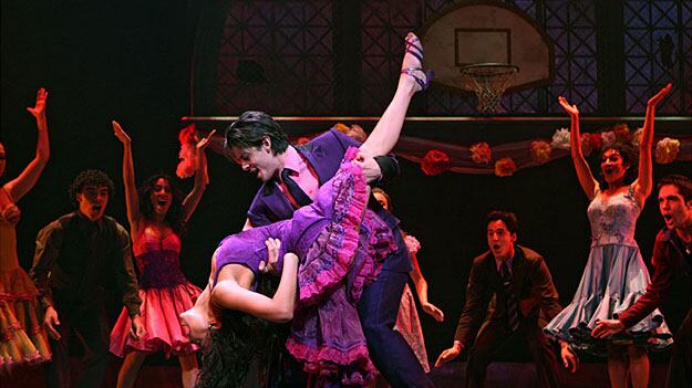 galleries/2009/03/20/west-side-story/west-side-story-08_kuzgcp