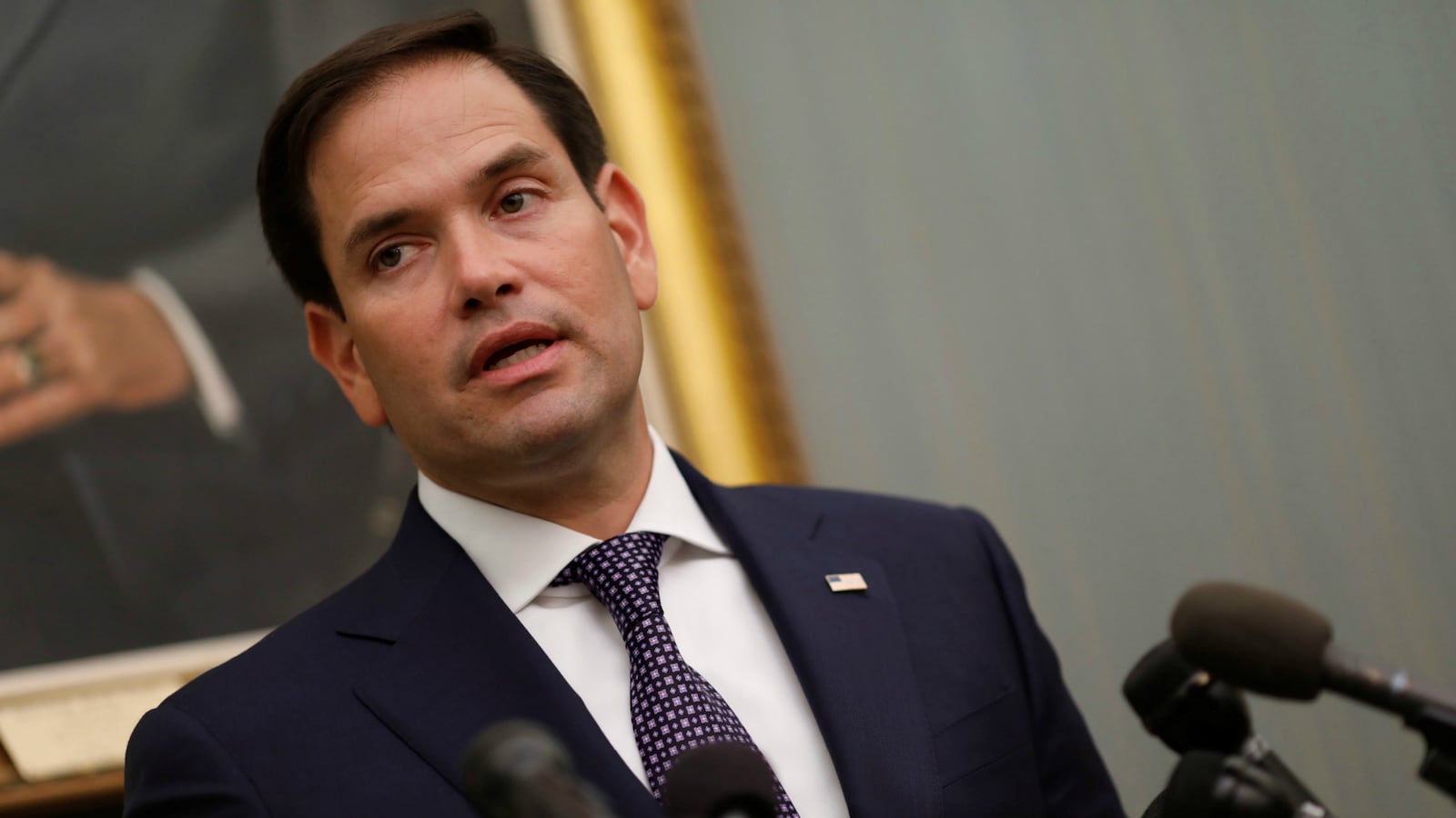 180128-rubio-chief-staff-fired-cheat_vldyjn
