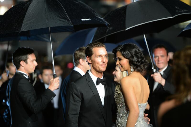 galleries/2010/01/05/secret-celebrity-weddings/mcconaughey-married-cheat_tzh8av