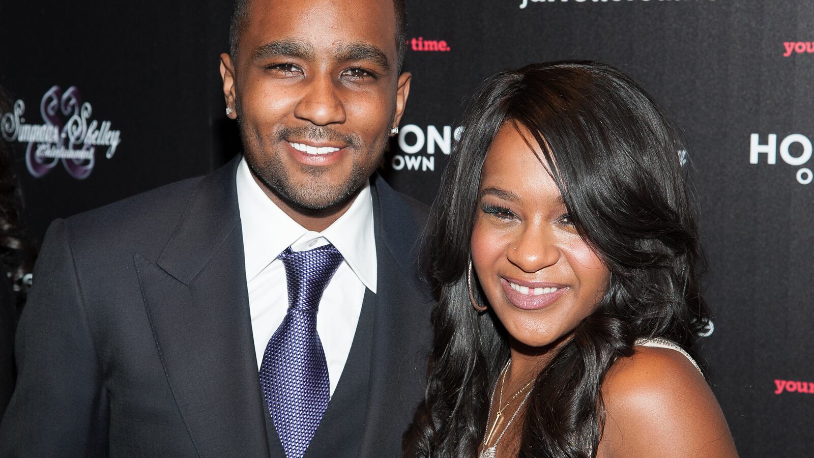 cheats/2014/01/11/bobbi-kristina-brown-now-married/140111-whitney-daughter-marries-cheat_edm5un