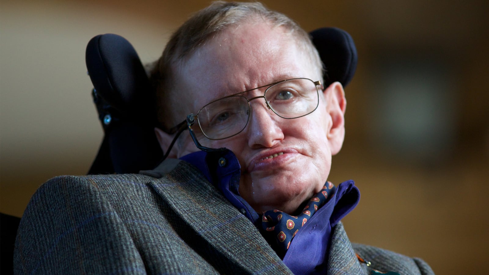 articles/2016/05/31/even-stephen-hawking-cannot-explain-donald-trump/150825-hawking-black-holes-cheat_d6dhru