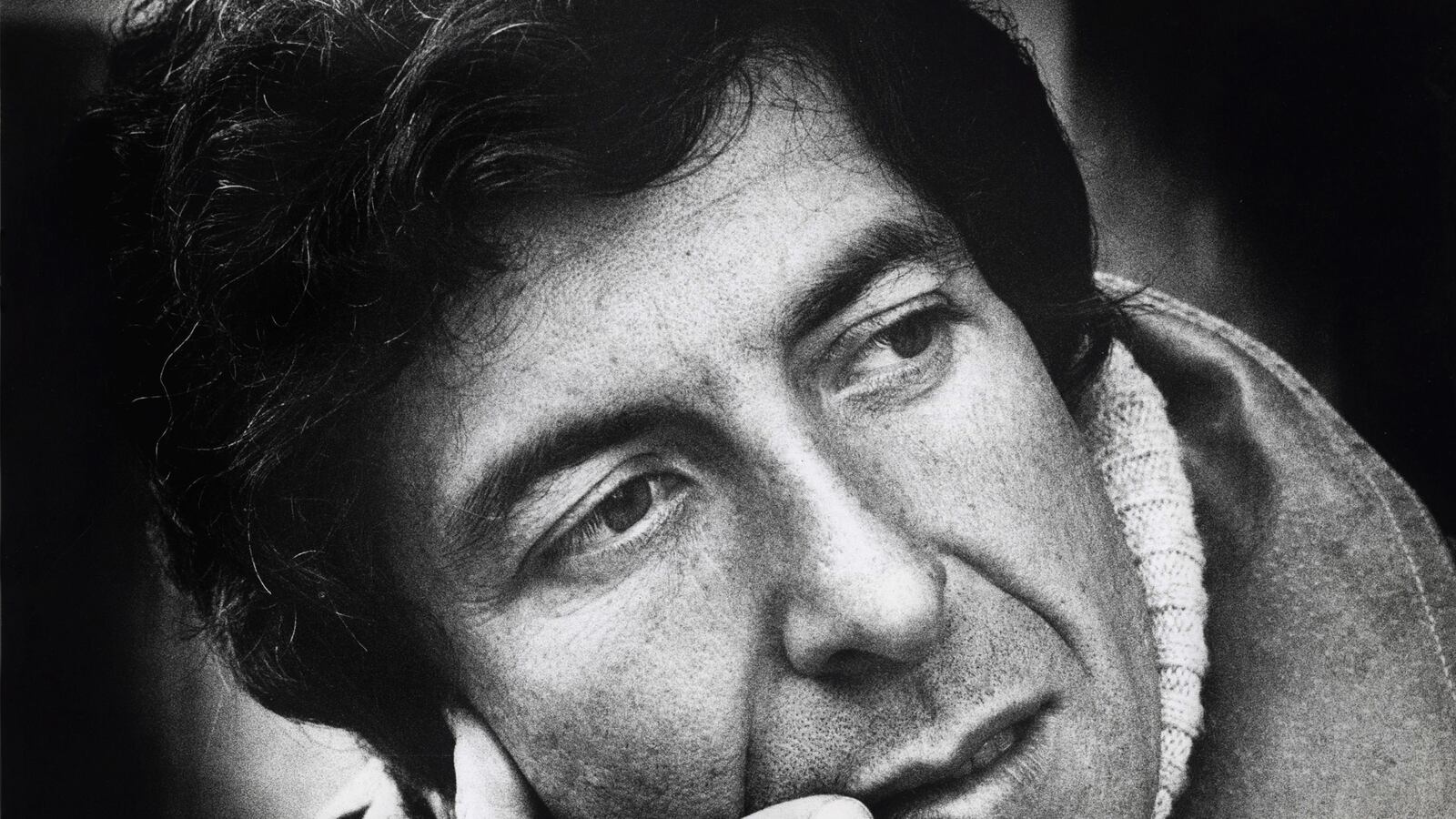 galleries/2016/11/11/leonard-cohen-dies-at-82-his-life-in-photos/161110-Leonard-Cohen-tease_uegudb