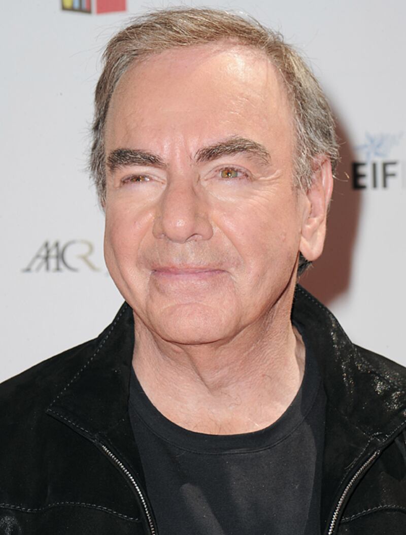 galleries/2010/09/24/celebs-who-fence/celewho-fence---diamond_ryh8vd