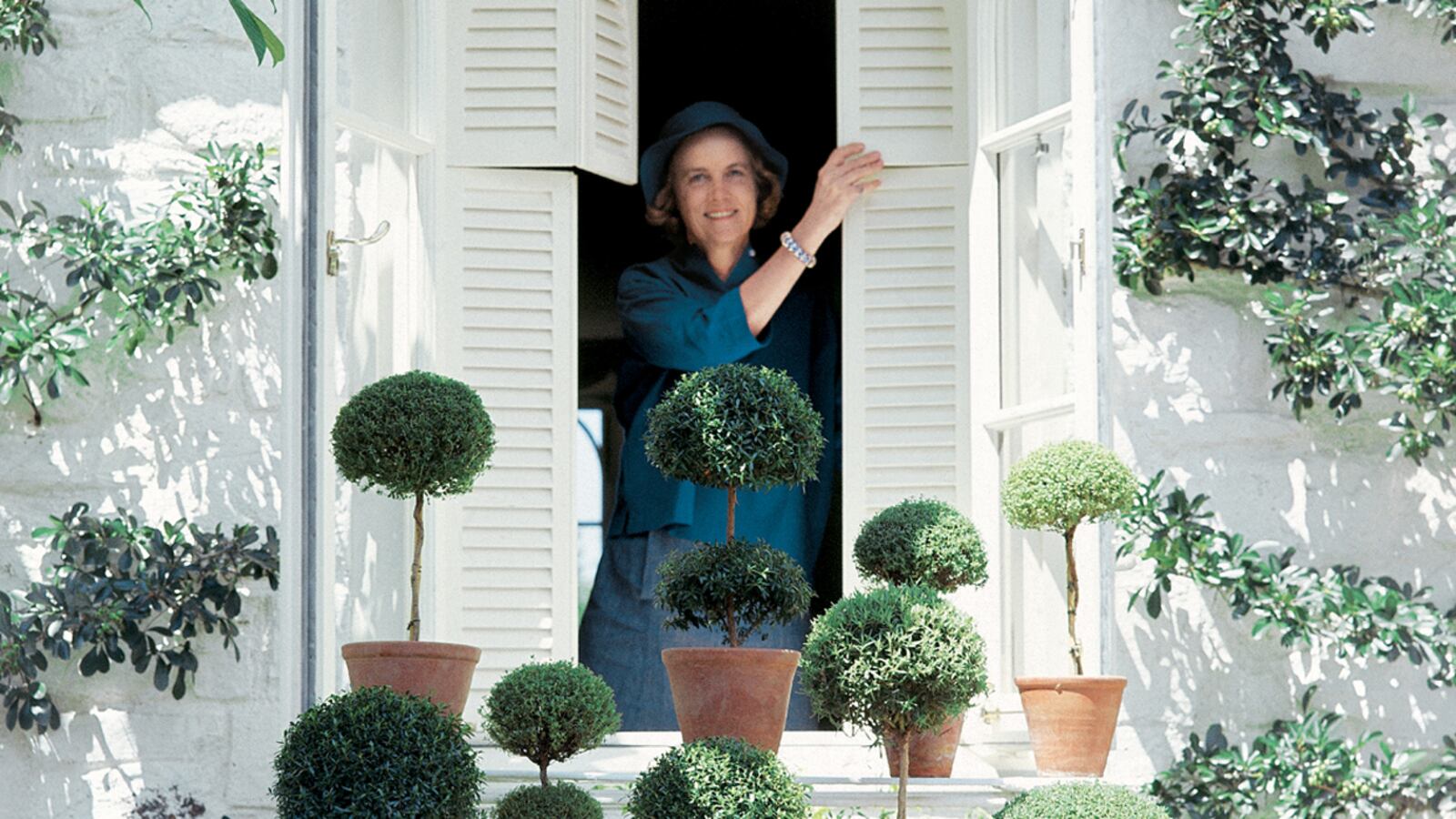 cheats/2011/07/25/bunny-mellon-speaks-about-edwards-scandal/bunny-melon-fe04-edwards-wide_sl1bo2