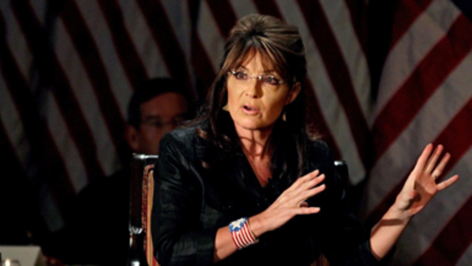 cheats/2011/02/17/palin-again-hints-at-prez-run/palin-considers-running_kybsia