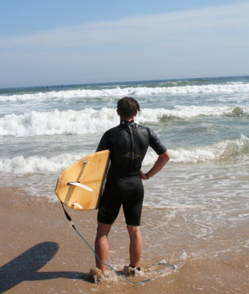 galleries/2011/08/27/hurricane-irene-surfing-photos/hurricane-irene-surfing-photos-nine_eunimw