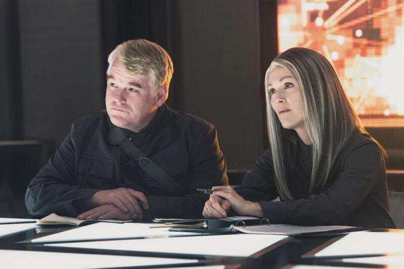 galleries/2014/08/27/fall-s-hottest-movies-gone-girl-interstellar-the-hunger-games-mockingjay-and-more/mockingjay-fall-movie2_lsrkbz