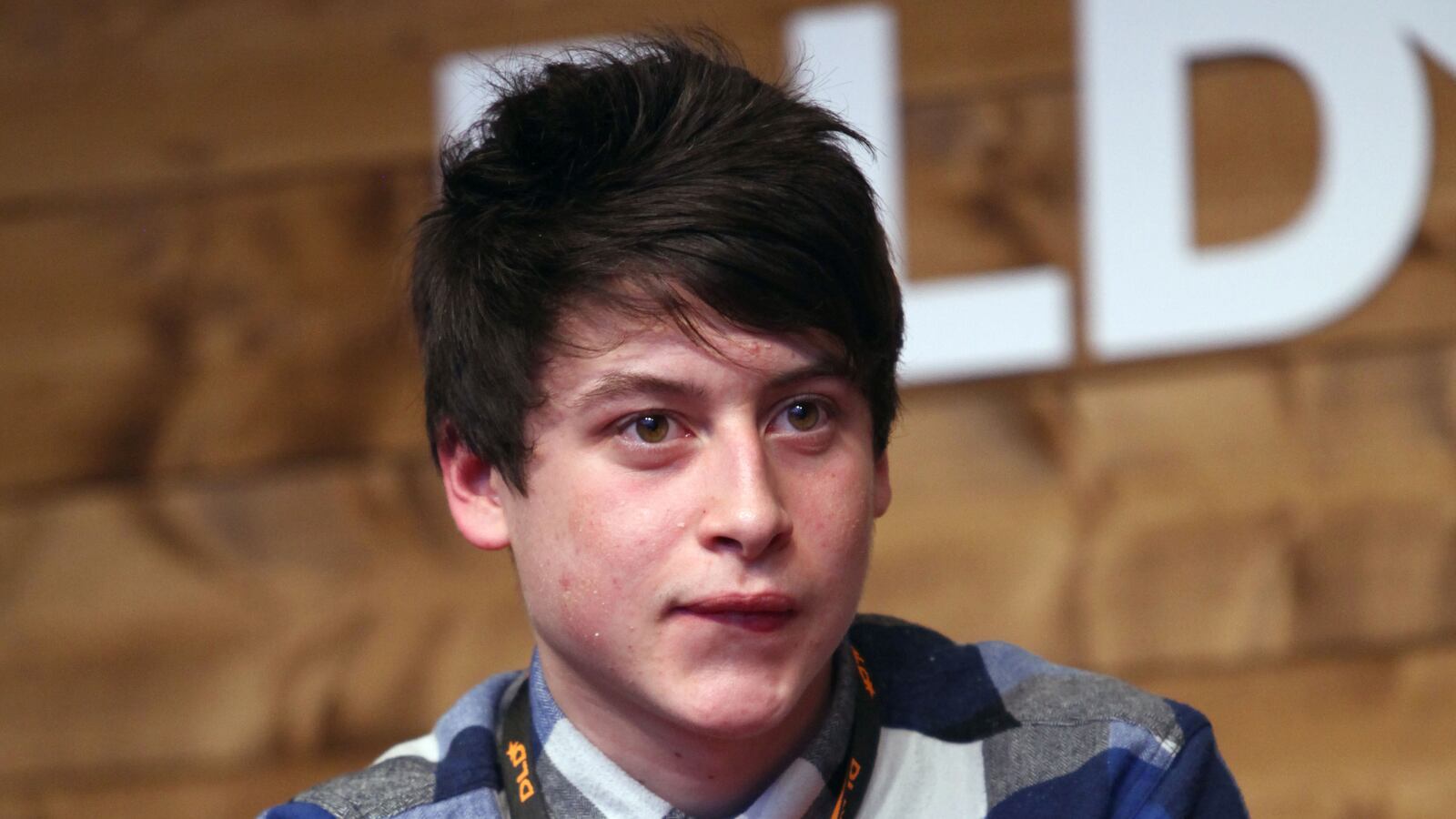 cheats/2013/03/26/yahoo-buys-teen-s-start-up-for-30m/130326-summly-yahoo-cheat_shetez