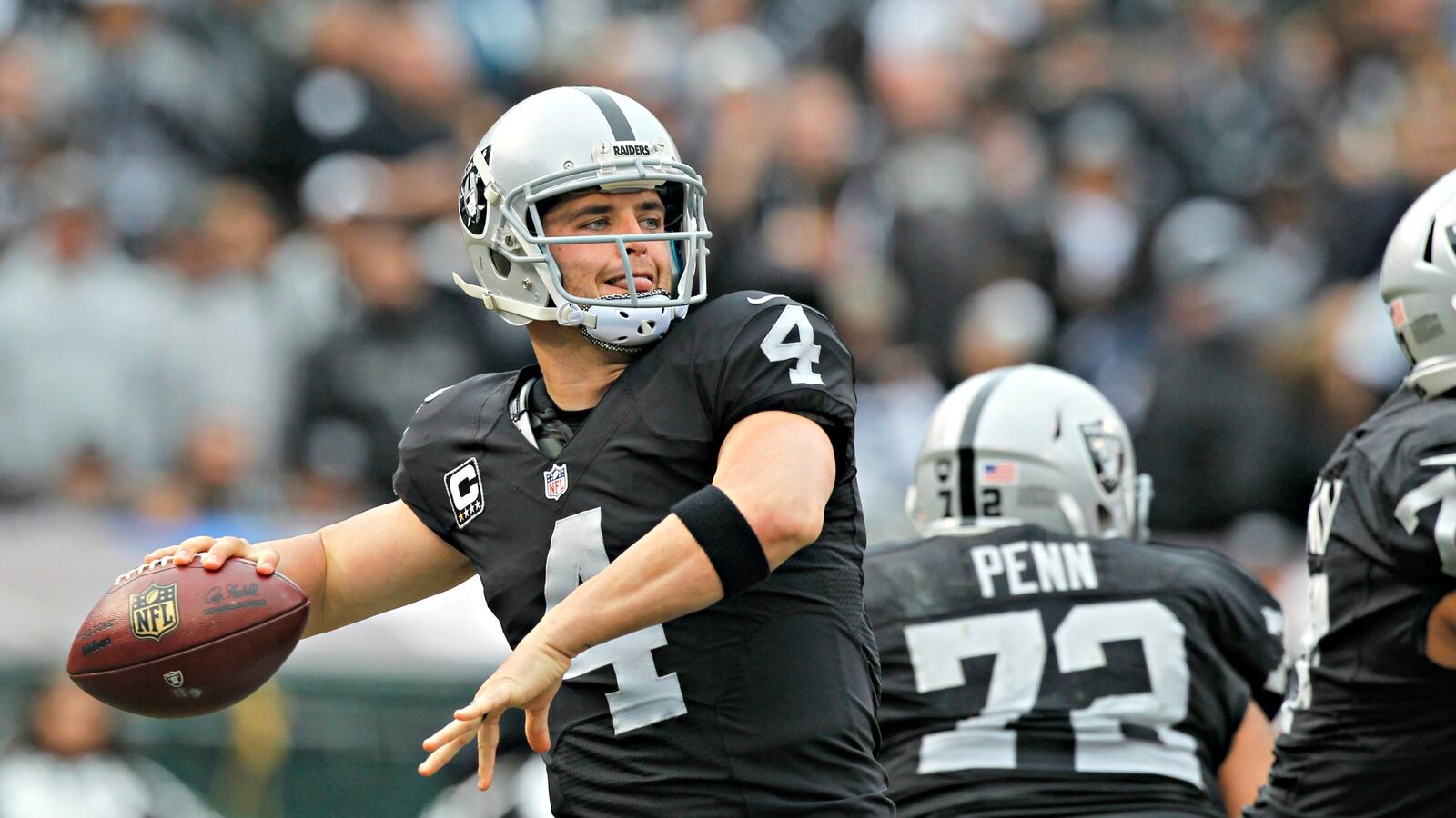 cheats/2016/04/28/raiders-owner-let-s-move-to-vegas/160428-raiders-owner-cheat_uf8znu