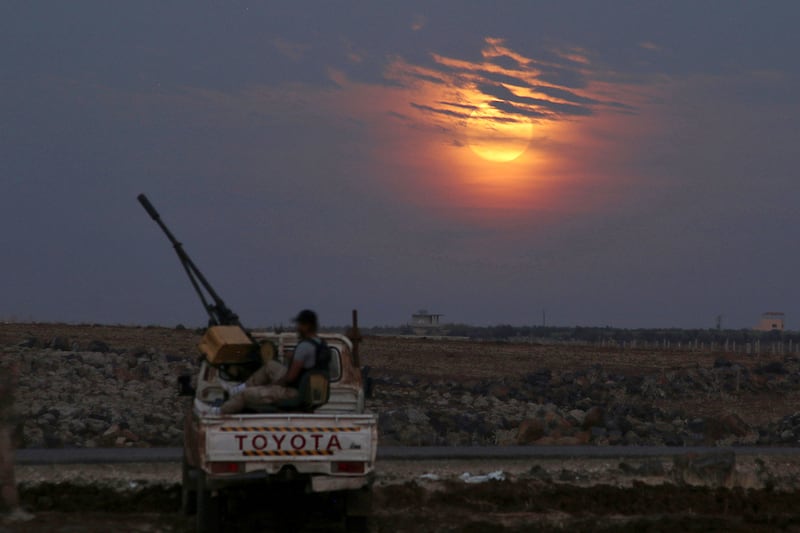 galleries/2016/11/14/striking-photos-of-the-supermoon/161114-Super-Moon-11-embed_j0i28s