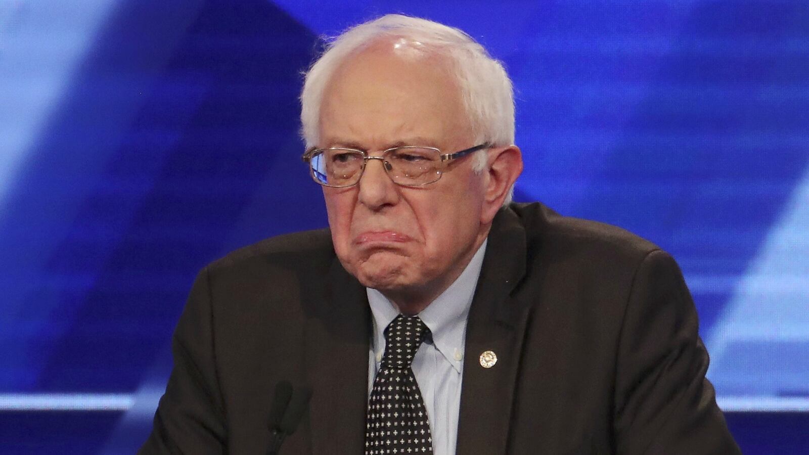 cheats/2016/03/24/sanders-officially-files-dnc-lawsuit/160324-bernie-lawsuit-cheat_o9bozg