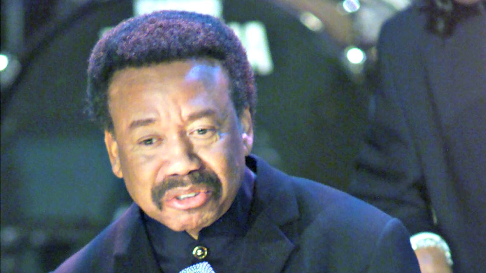 cheats/2016/02/04/earth-wind-fire-founder-dead-at-74/160204-maurice-white-cheat_pf7xcm