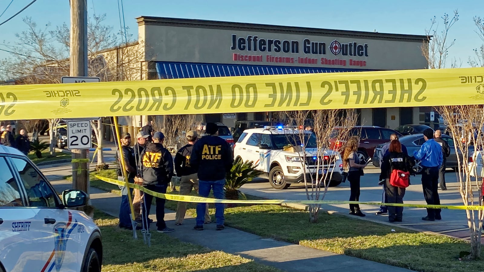 2021-02-21T000939Z_1069177925_RC2OWL94MLDF_RTRMADP_3_LOUISIANA-SHOOTING_hnclhn