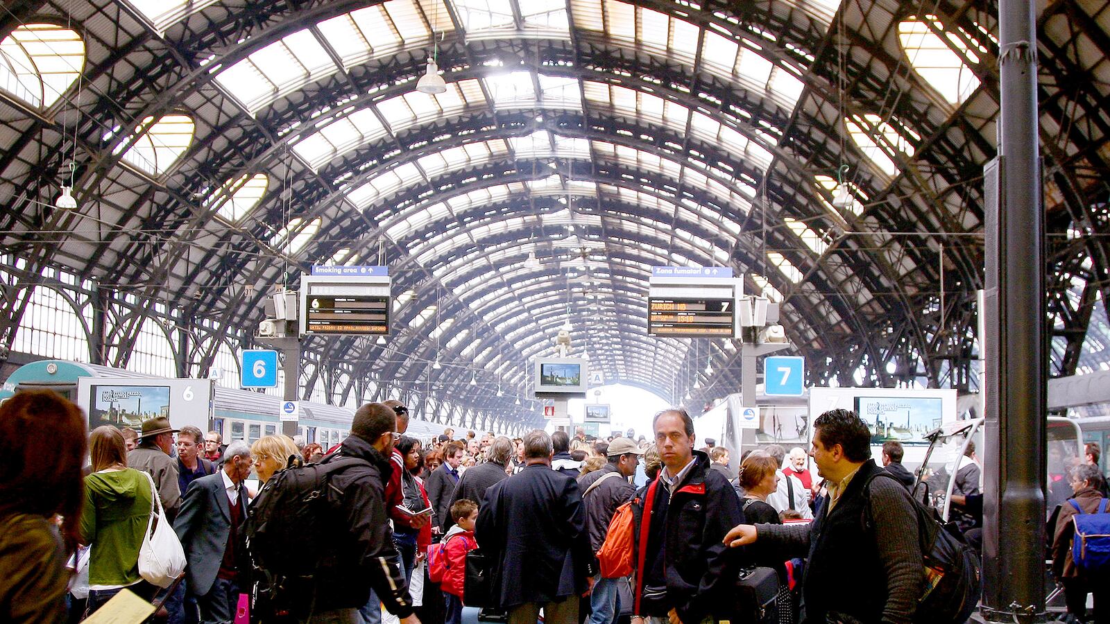 articles/2013/06/23/stupid-enough-to-pay-tim-parks-italian-rail-adventures/130621-parks-italian-rail-tease_fntf21