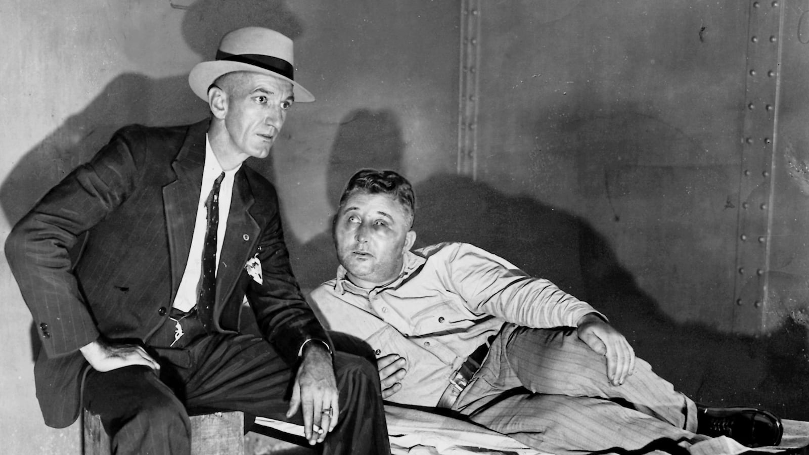 articles/2013/10/21/murder-she-wrote-jayne-anne-phillips-on-her-new-novel/131020-ciabattari-murder-tease-embed_v6gnt3