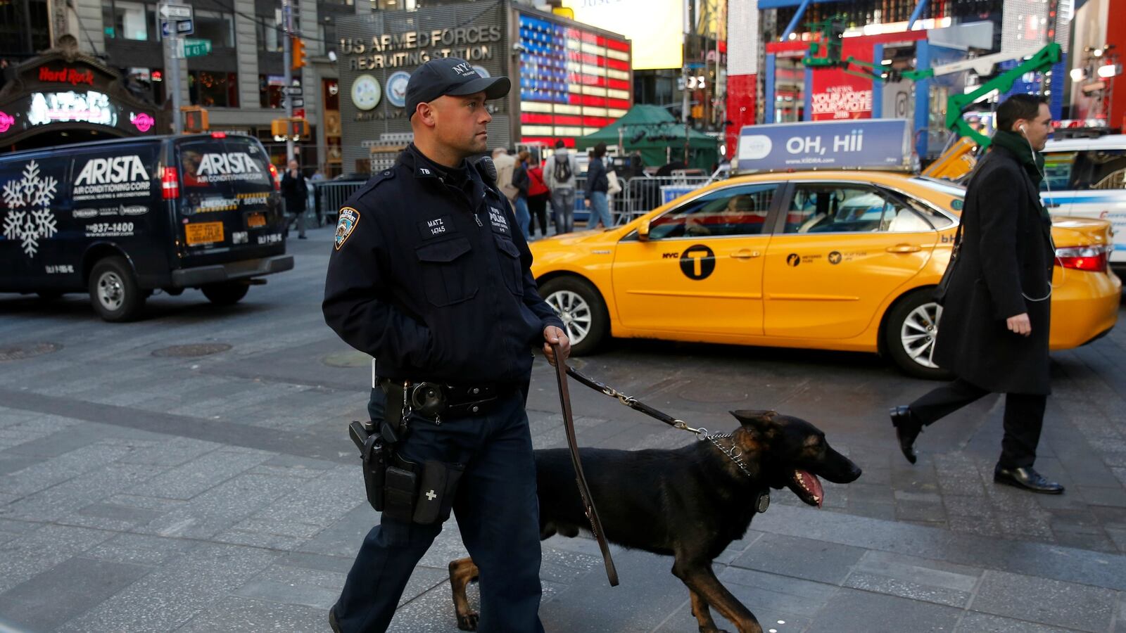 cheats/2016/11/21/times-square-terror-plot-busted/161121-terrorism-times-square-cheat_cjoj7j