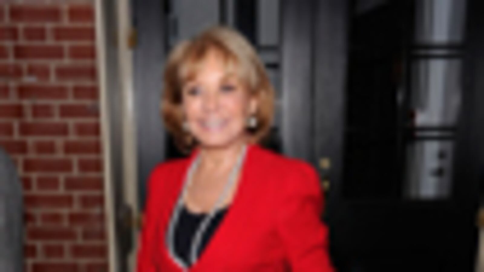cheats/2010/05/10/heart-surgery-for-barbara-walters/barbara-walters_uielye