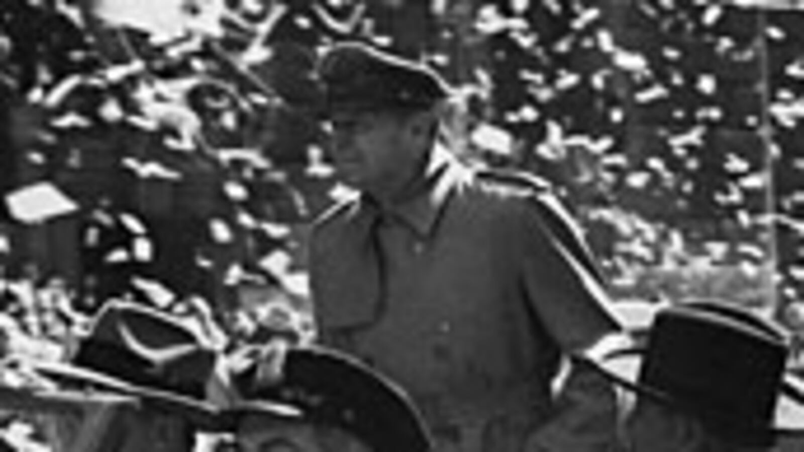 articles/2010/06/22/how-obama-should-handle-mcchrystal/evans-douglas-macarthur_108725_kf03rr