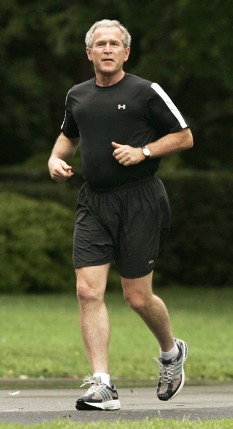 galleries/2010/11/04/15-celebrity-marathoners/celeb-marathoners---bush_gskshr