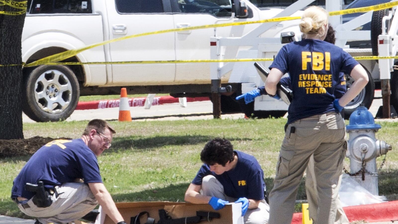 articles/2016/08/04/fbi-agent-apparently-egged-on-texas-terrorist/16-08-04-zavadski-garland-texas-fbi-tease_lcuwdb