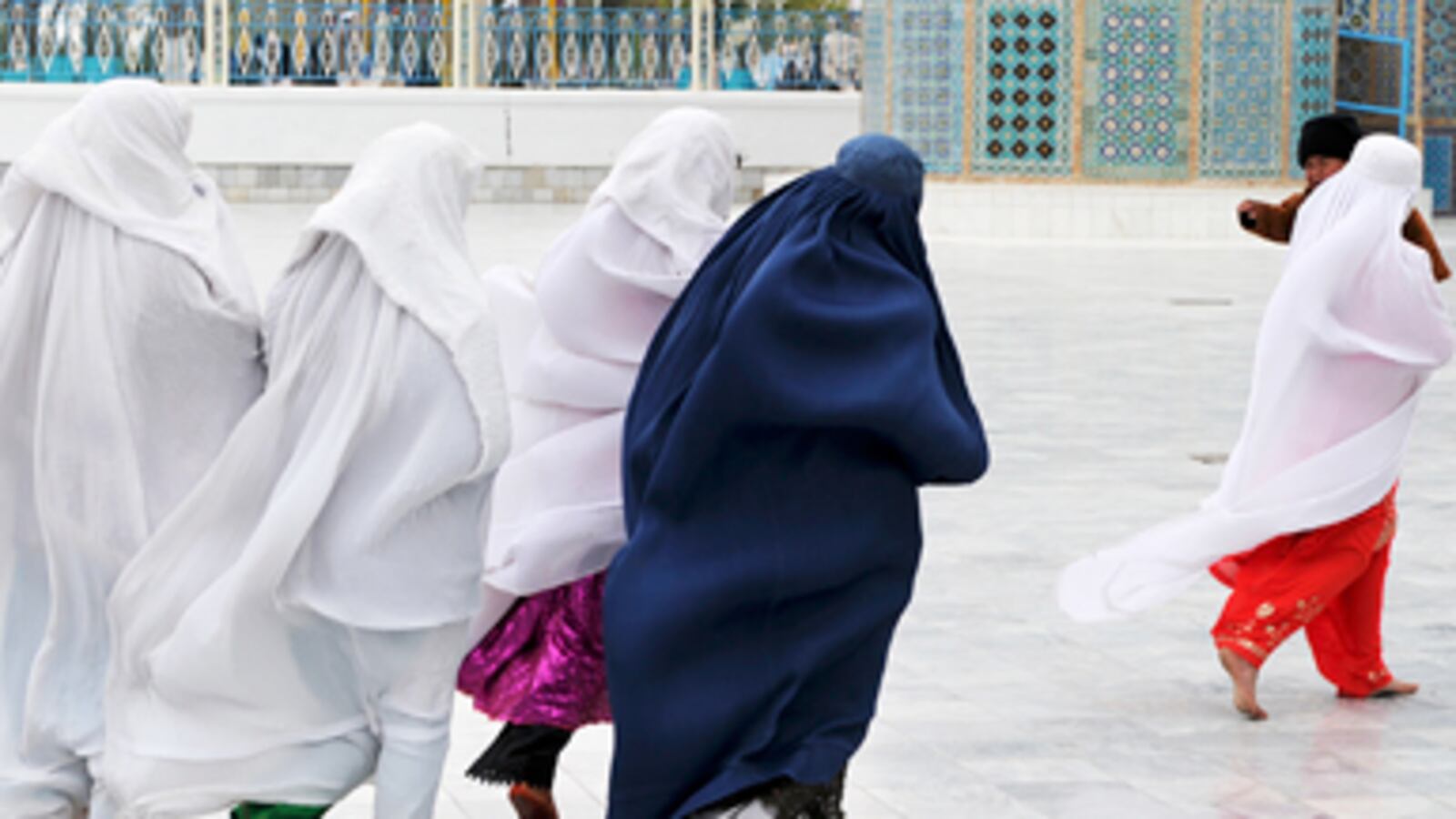 articles/2011/04/11/anita-mcbride-afghan-womens-rights-are-still-fragile/mcbride-afghan-conference_172179_u0jum0