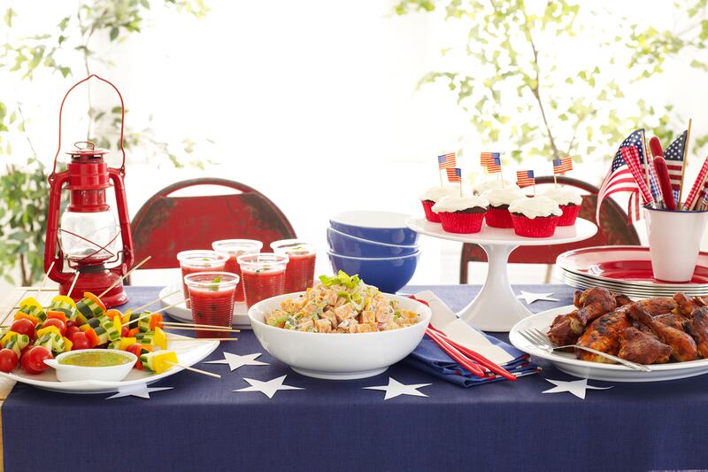 articles/2011/06/30/celebrity-chefs-bbq-recipes-favorite-july-fourth-dishes-for-grilling/fourth-of-july-recipes_n8np4x