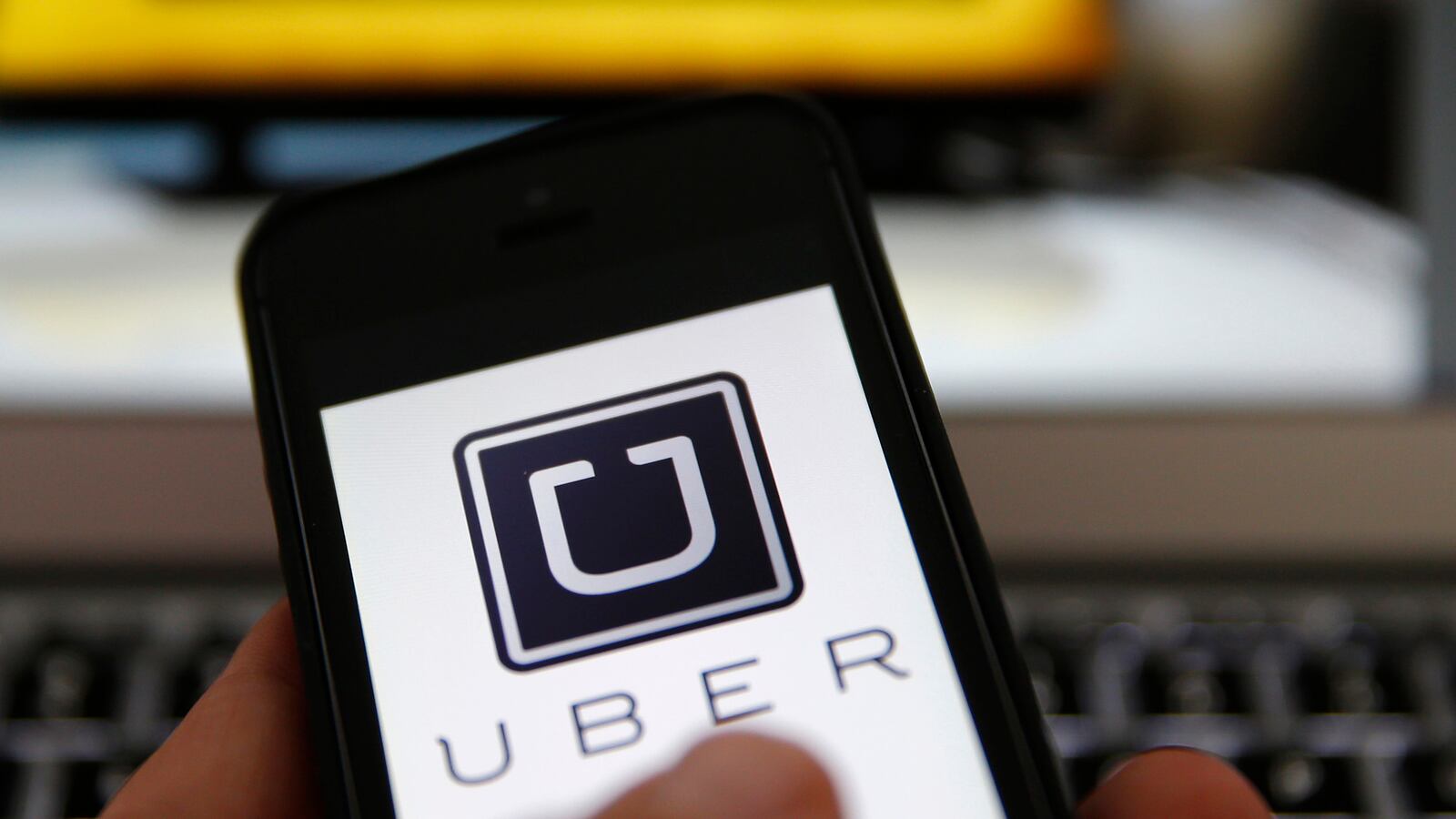 cheats/2014/11/17/uber-exec-mulled-smearing-journalists/141118-uber-exec-cheat_qcjyzu