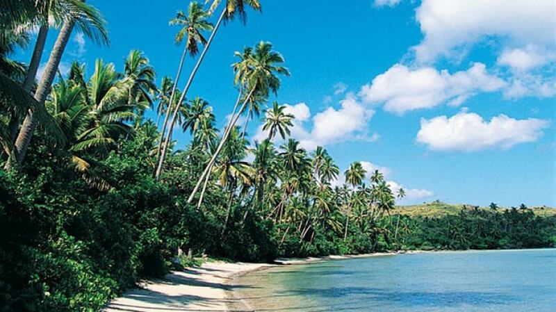 galleries/2013/09/10/pretend-it-s-still-summer-at-these-island-escapes-photos/item4.rendition.slideshowWideHorizontal.fiji-kadavu-beach_vqikoe