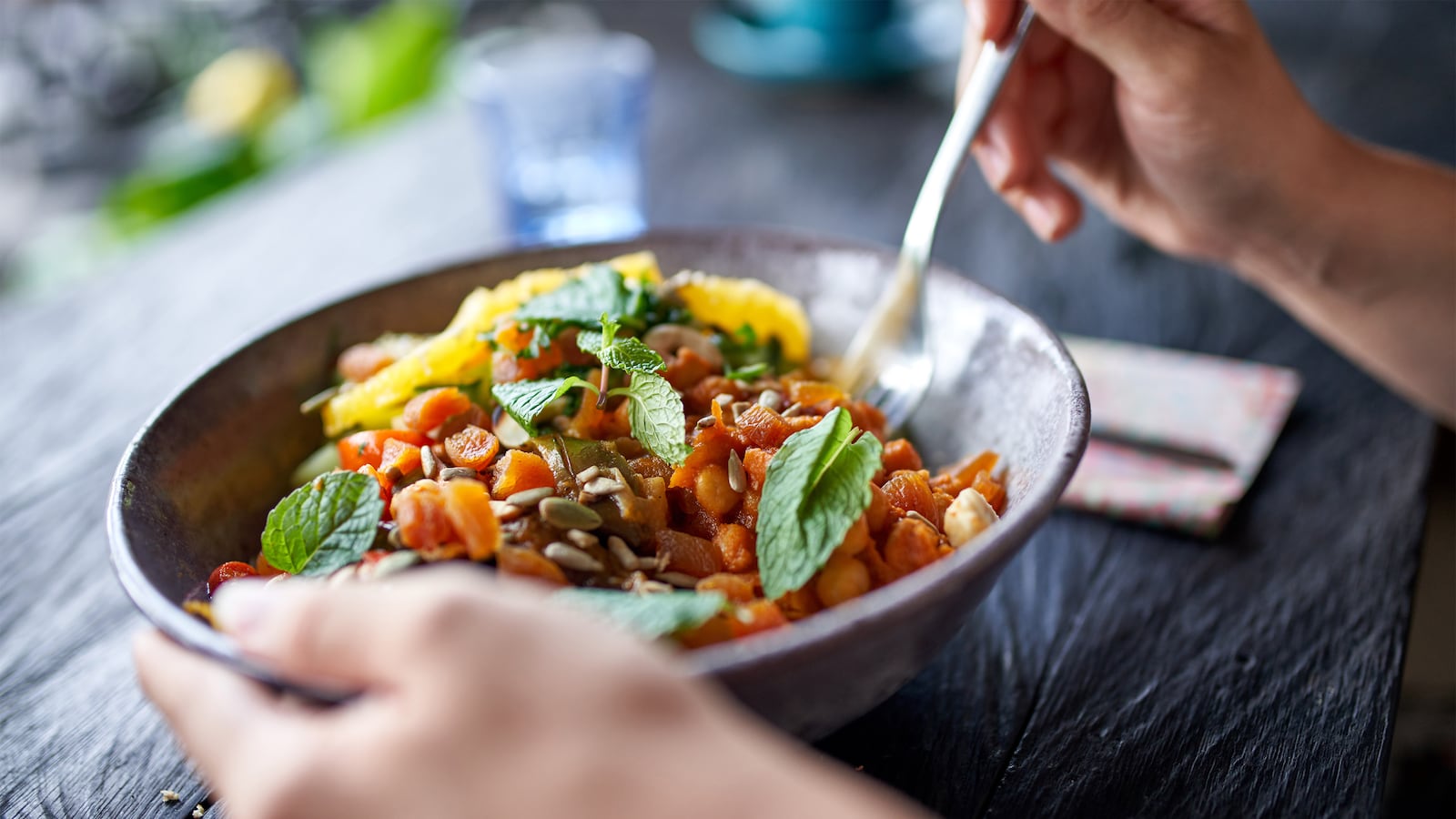 230115-kateman-vegan-tease_nrawq3