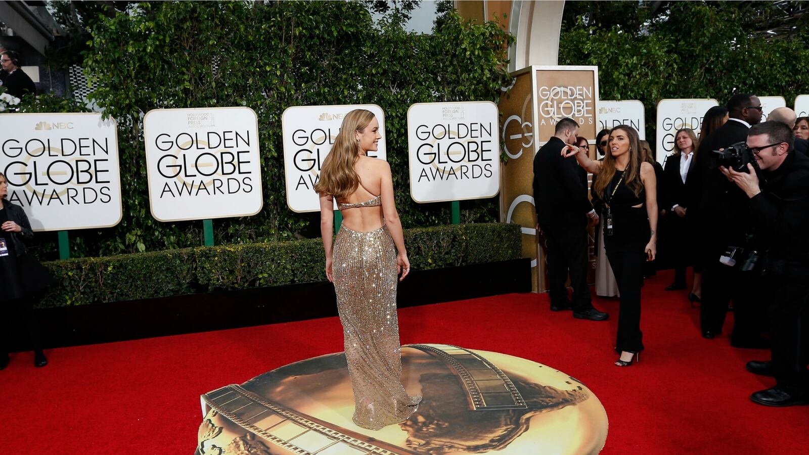 articles/2016/12/11/live-stream-the-2016-golden-globe-nominations-online/161209-seo-golden-glob-nominations-tease_bk5pgj