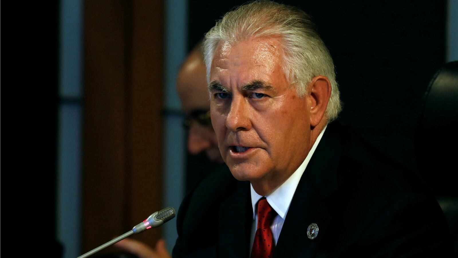 170806-tillerson-lavrov-u.s.-response-cheat_jwkszf