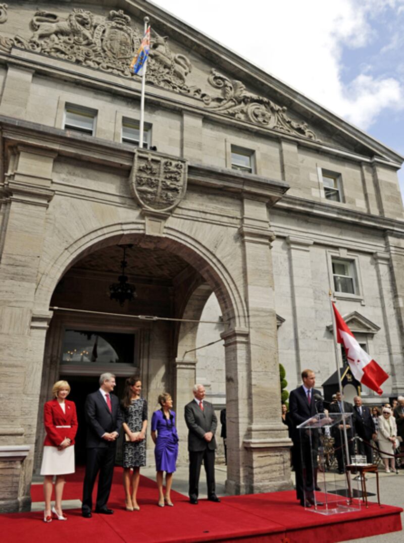 galleries/2011/07/01/royal-tour-of-canada-and-the-united-states/royal-tour-canada-william-speech_bob8ol