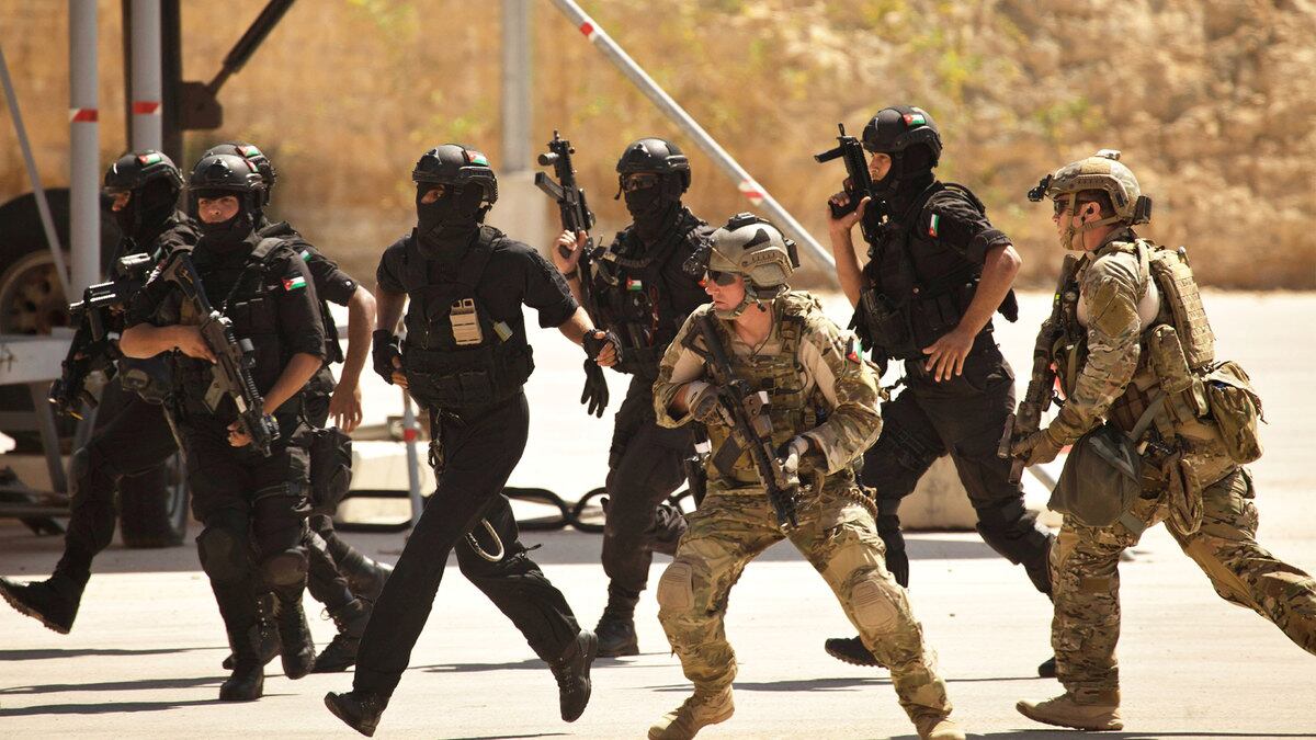 200909-Swin-Spencer-troops-trump-tease_veoexk