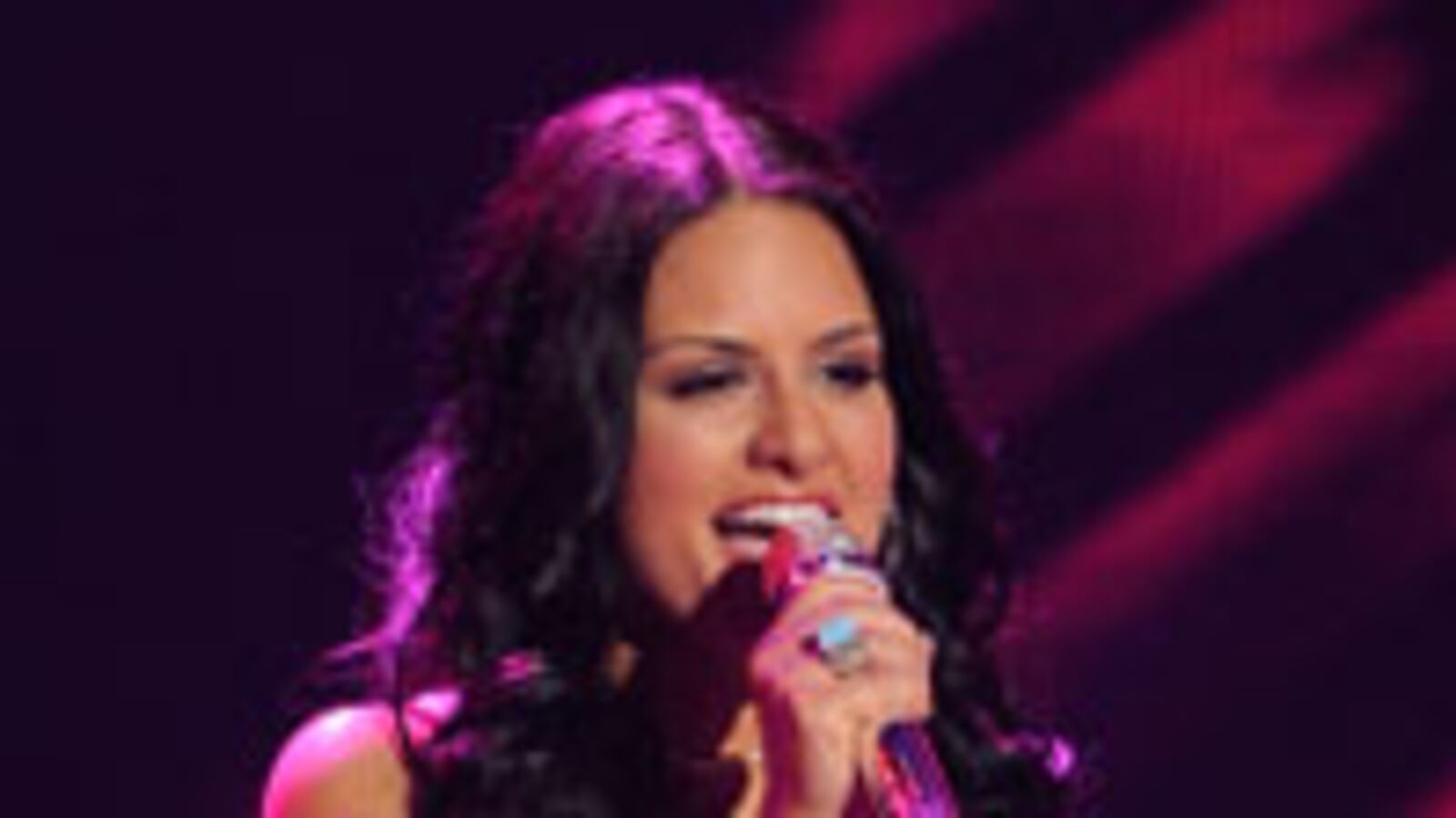 cheats/2011/04/09/pia-toscano-gets-record-deal-report-/pia-toscano_zktxvz