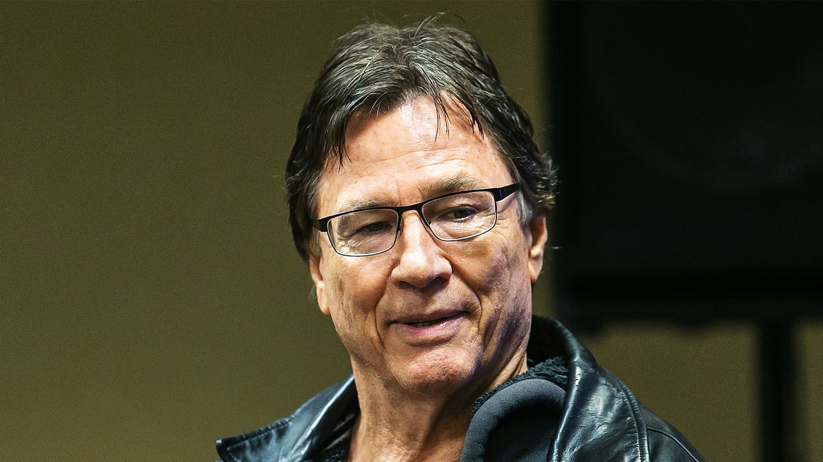 cheats/2017/02/07/actor-richard-hatch-dies-at-71/170207-resnick-tease_jrezth