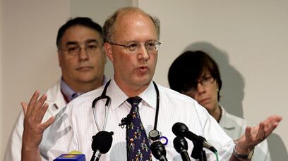 cheats/2009/04/29/flu-deaths-predicted-in-us-1/texas-swine-flu-death-conference_qjjw4t